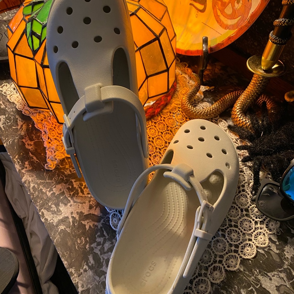 CROCS women's or men's Cream Sandals - Picture 3 of 7